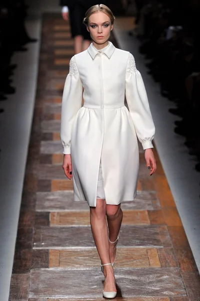 Look 29